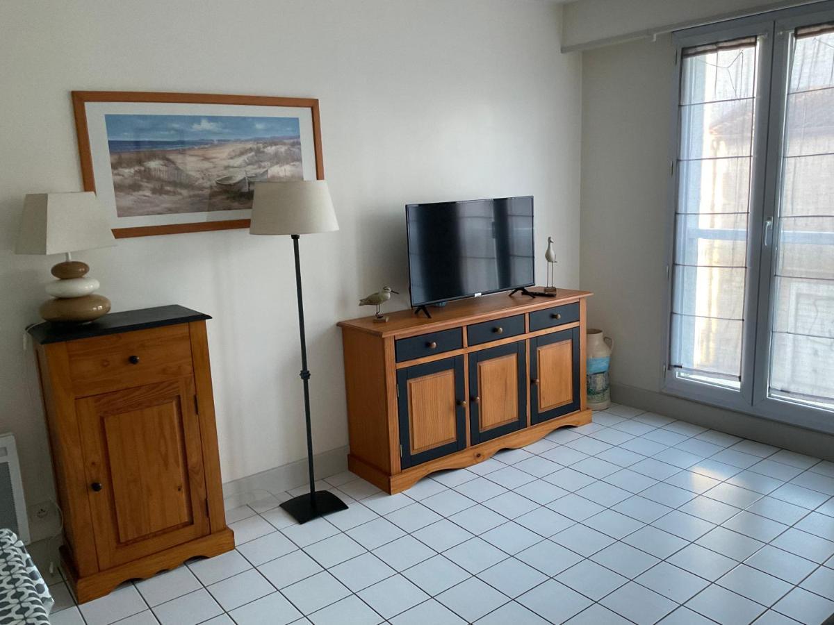 Appartement Centre Ville Pres Du Port Avec Parking Et Wifi La Rochelle  Exterior foto